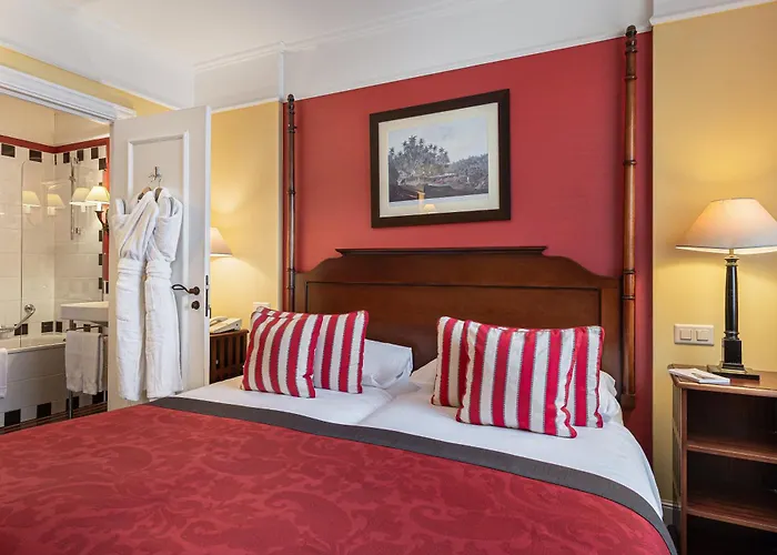 Kipling Manotel